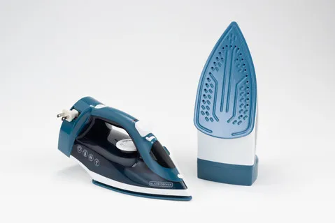 Black + Decker plancha de vapor cable retractil - ICR004B-LA - 3