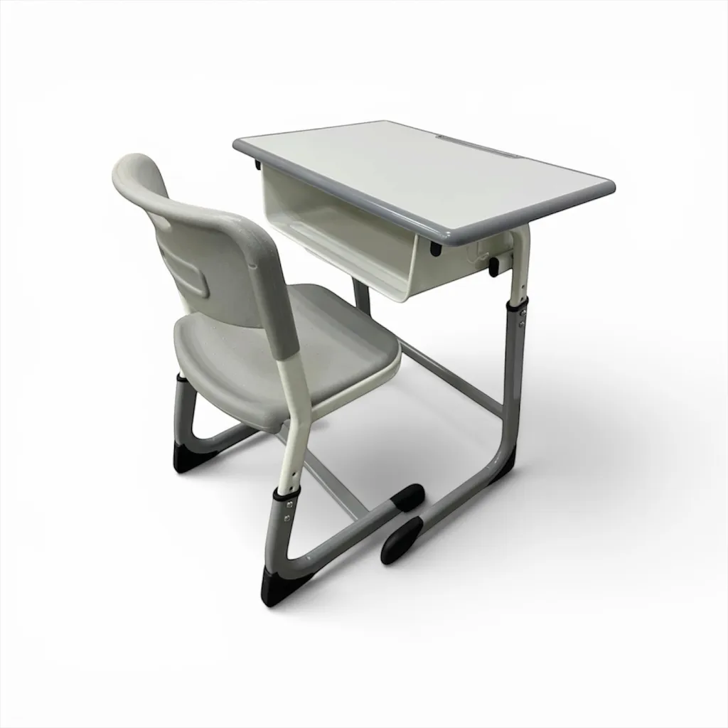 Pupitre_escolar_ajustable_en_polipropileno_1.webp