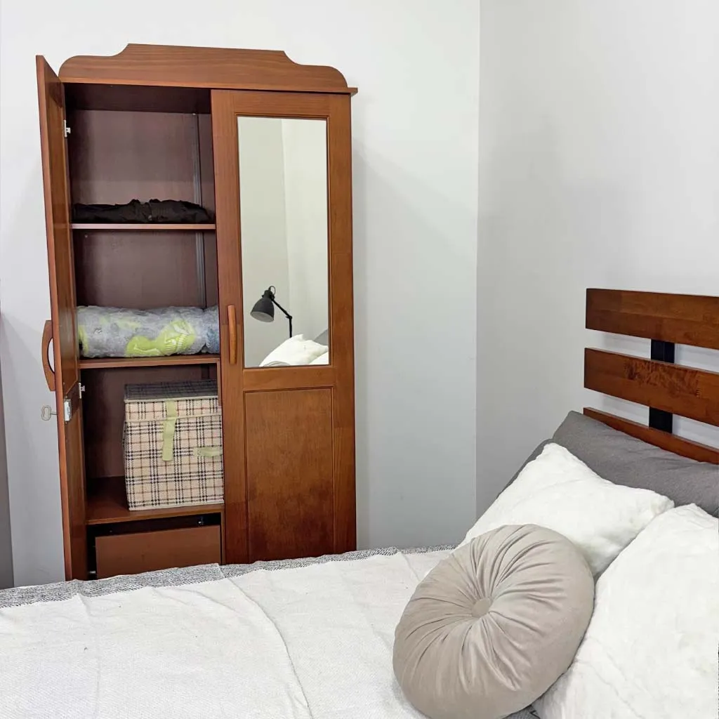 ROPERO_2_PUERTAS_MDF+PINO_6.webp